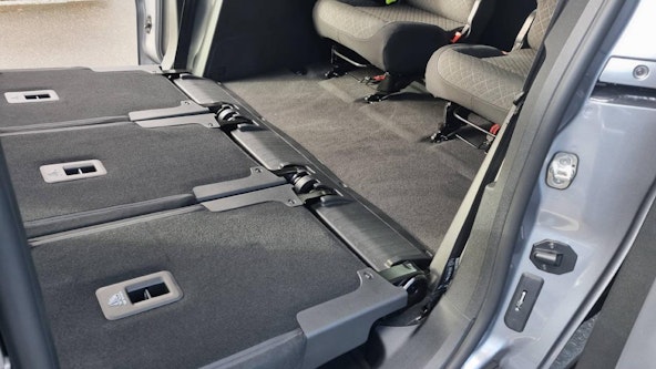 Vehicle image 11 Vehicle image 11