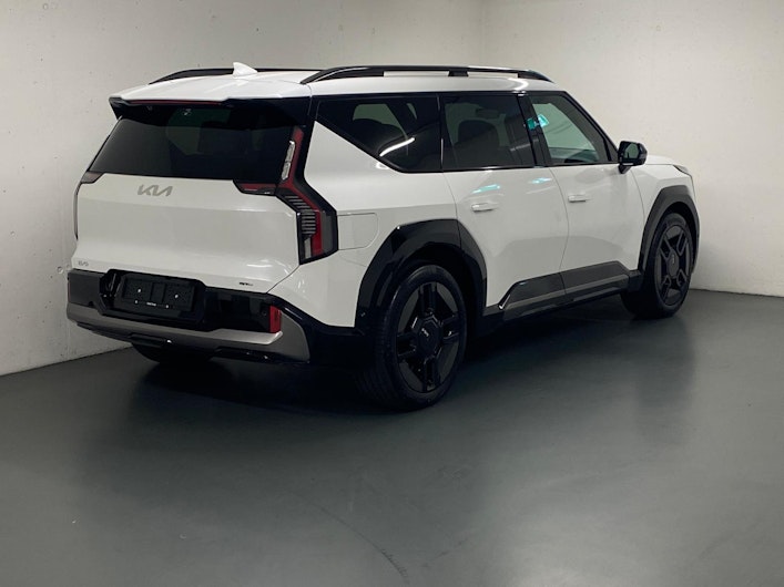 Vehicle image KIA EV9