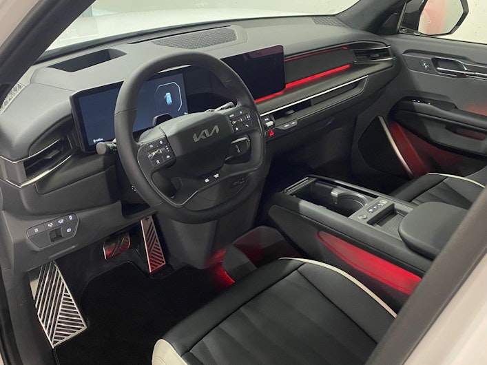 Vehicle image KIA EV9