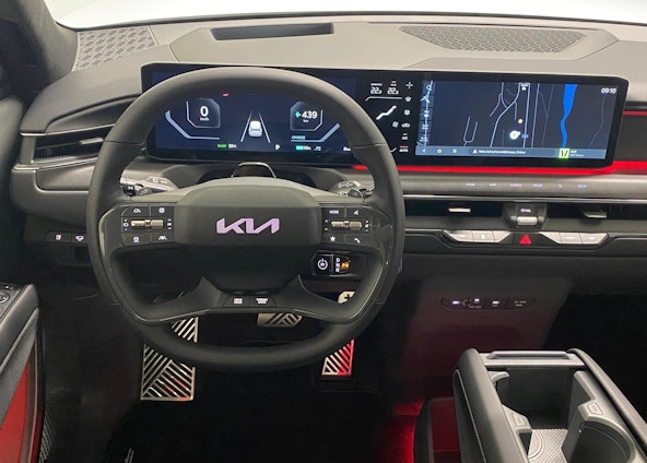 Vehicle image 13 Vehicle image 13