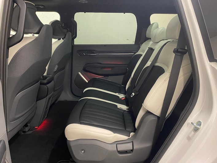 Vehicle image KIA EV9