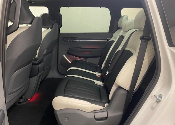 Vehicle image 10 Vehicle image 10