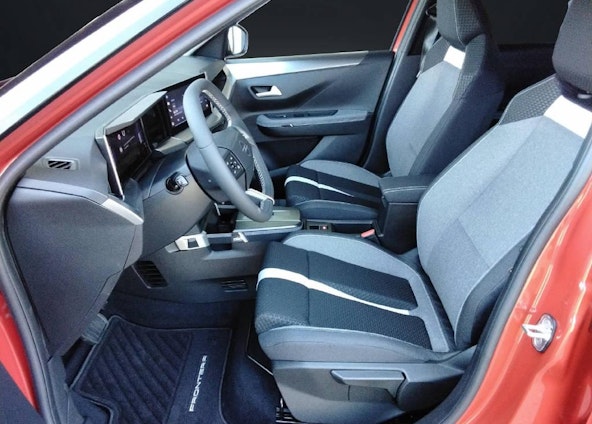 Vehicle image 9 Vehicle image 9