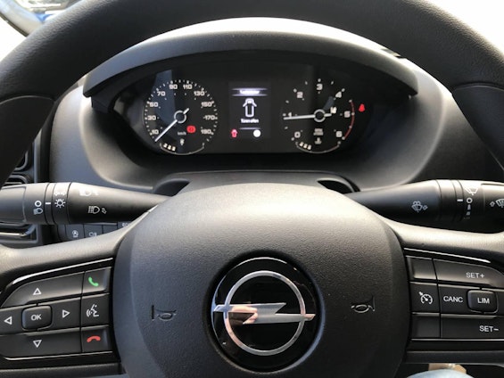 Vehicle image 12 Vehicle image 12