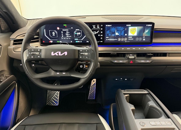 Vehicle image 8 Vehicle image 8