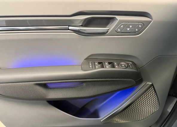 Vehicle image 11 Vehicle image 11