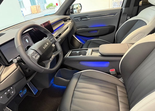 Vehicle image 6 Vehicle image 6