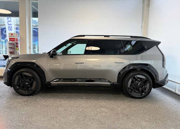 Vehicle image 2 Vehicle image 2