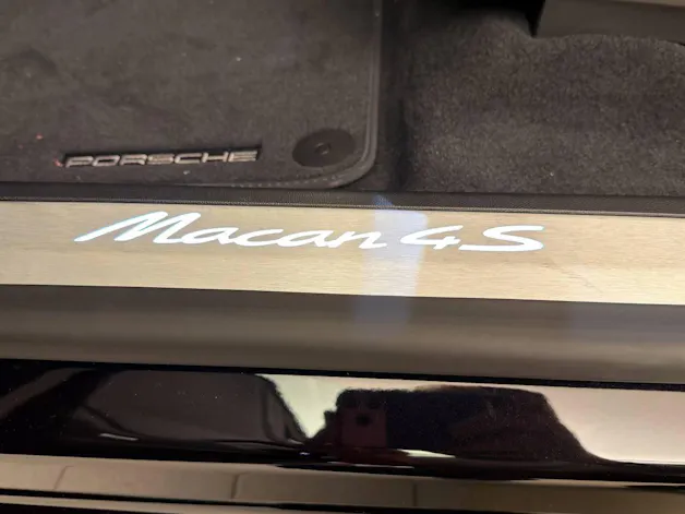 PORSCHE Macan 4S