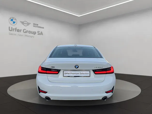 BMW 330d xDrive 48V Steptronic
