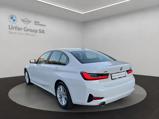 BMW 330d xDrive 48V Steptronic