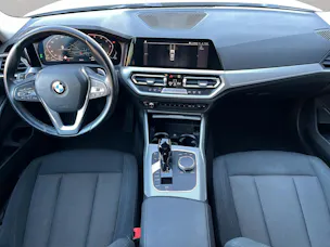 BMW 330d xDrive 48V Steptronic