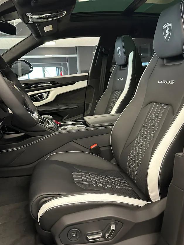 Lamborghini Urus S E-Gear
