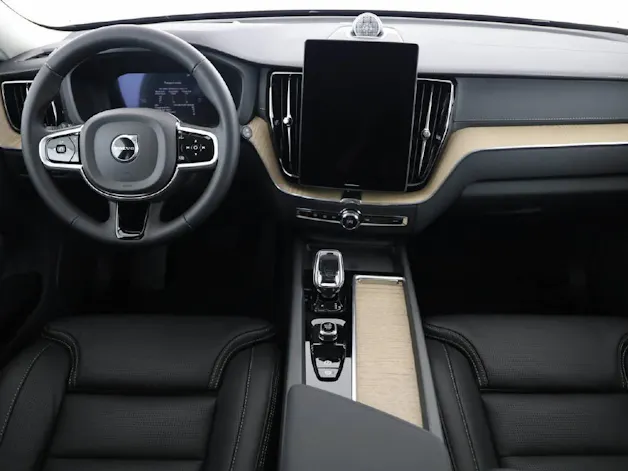 Volvo XC60 2.0 T8 TE Ultra Dark eAWD - Facelift MY2026