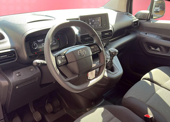 immagine del veicolo 4 immagine del veicolo 4