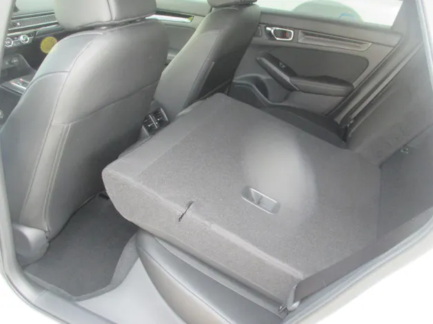 Honda Civic 2.0 i-MMD SPORT  - mit Aktionsleasing 1.9% möglich