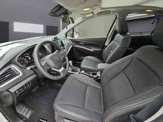 Suzuki S-Cross 1.4 T Compact Top Hybrid 4x4