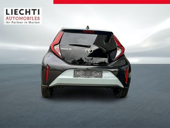 Vehicle image 8 Vehicle image 8