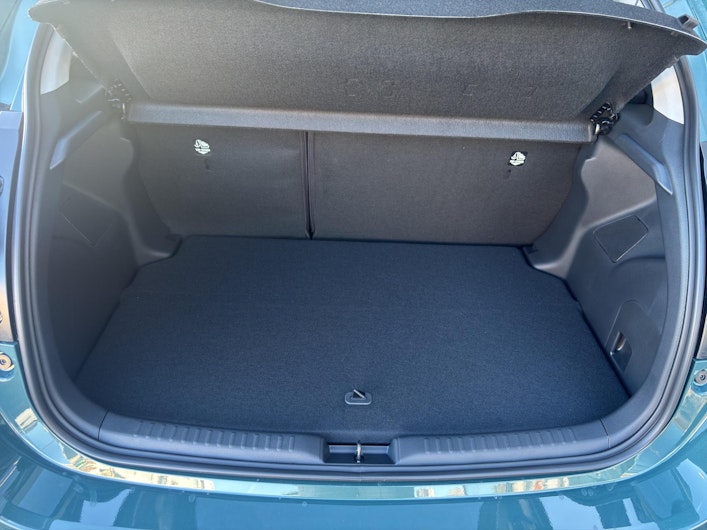 Vehicle image TOYOTA YARIS