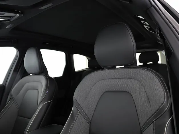 Volvo XC60 2.0 T8 TE XCENTRIC Black