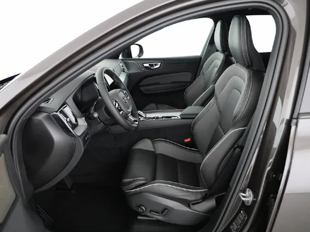 Volvo XC60 2.0 T8 TE XCENTRIC Black