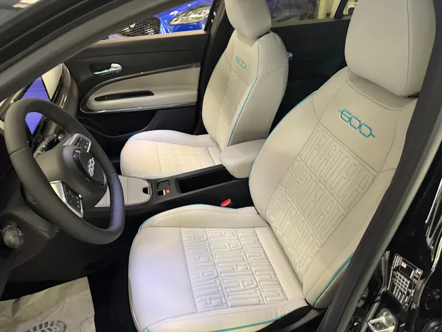 Fiat 600h MildHybrid La Prima