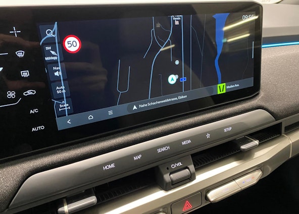 Vehicle image 6 Vehicle image 6