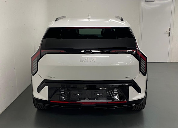 Vehicle image 13 Vehicle image 13