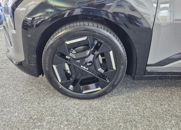 Vehicle image 13 Vehicle image 13