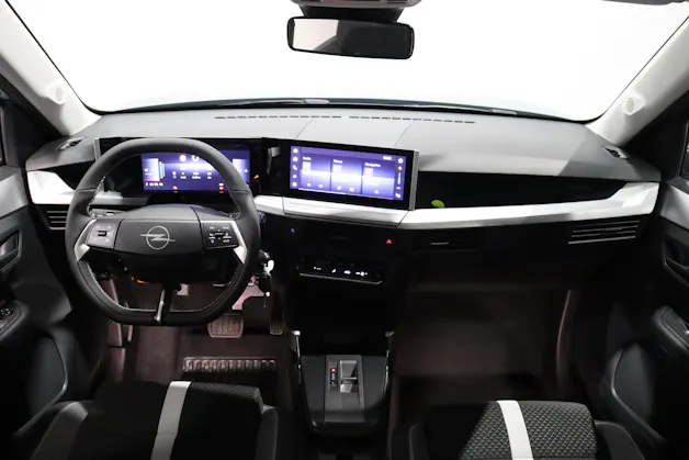 Opel Frontera 1.2 T HEV Edition