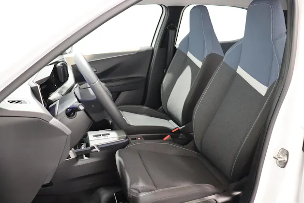 Opel Frontera 1.2 T HEV Edition