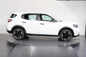 Opel Frontera 1.2 T HEV Edition
