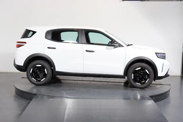 Opel Frontera 1.2 T HEV Edition