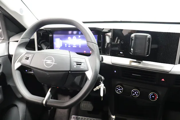 Opel Frontera 1.2 T HEV Edition