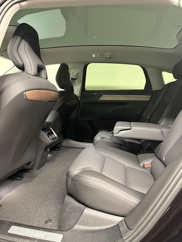 Volvo ES90 Plus