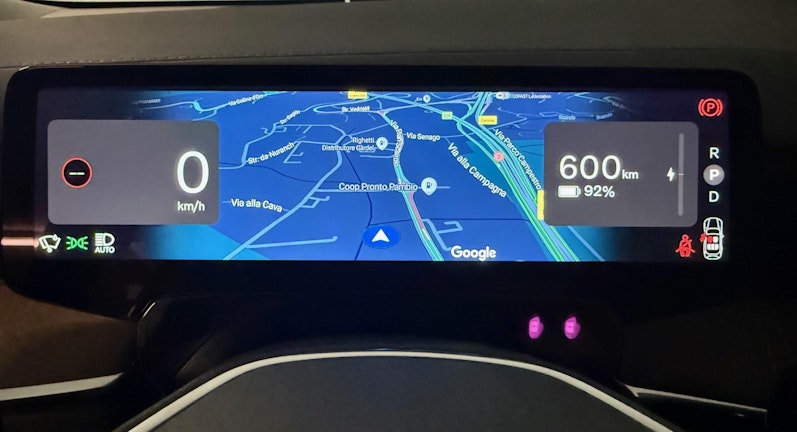 Vehicle image VOLVO ES90