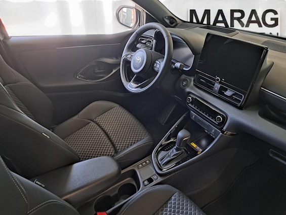 Vehicle image 8 Vehicle image 8