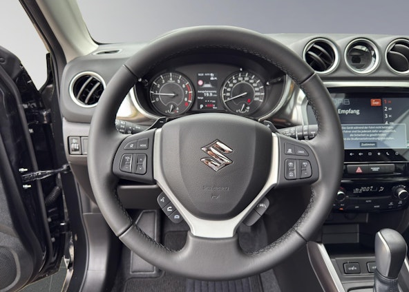 Vehicle image 9 Vehicle image 9