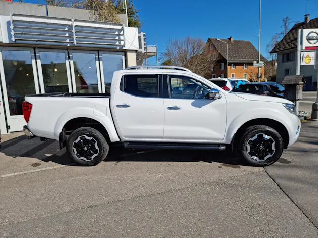 Nissan Navara 2.3 dCi Double Cab N-Connecta