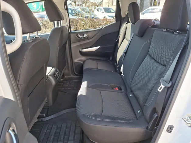 Nissan Navara 2.3 dCi Double Cab N-Connecta