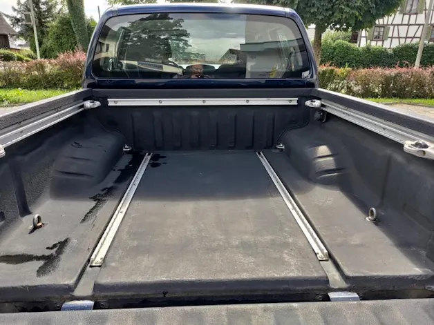 Nissan Navara 2.5 dCi Double Cab SE