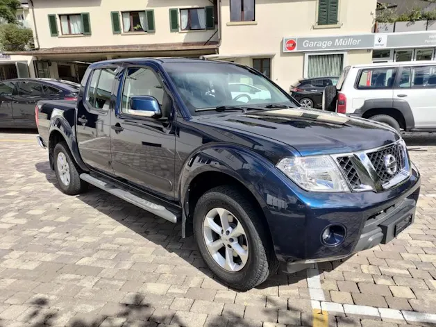 Nissan Navara 2.5 dCi Double Cab SE
