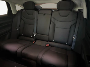 https://vehicle.imgix.net/4000358/1ce32a9b-17d7-4e6a-8a96-4d38527dc918.jpg