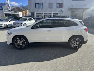 Mercedes-Benz GLA 250 Swiss Star AMG Line 4matic