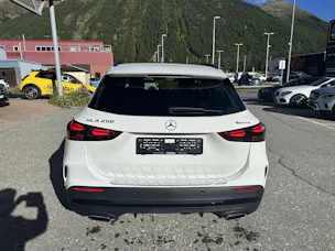 Mercedes-Benz GLA 250 Swiss Star AMG Line 4matic