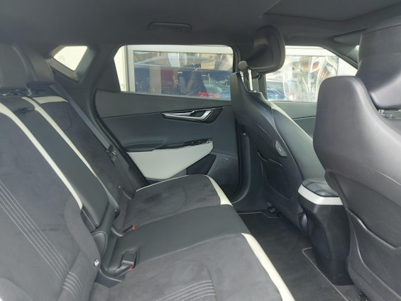 Vehicle image 23 Vehicle image 23