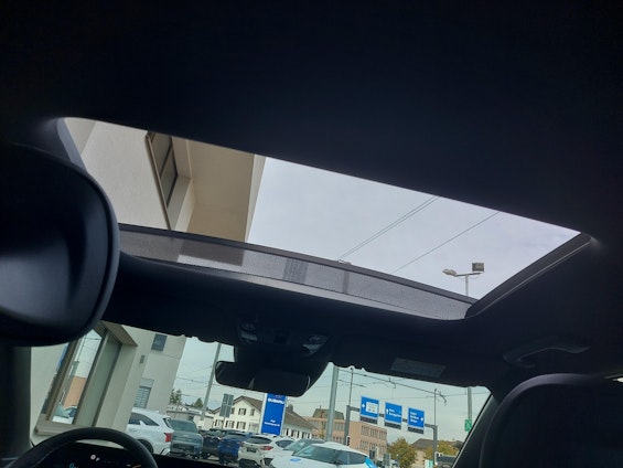 Vehicle image 29 Vehicle image 29