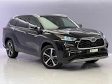 First vehicle image
