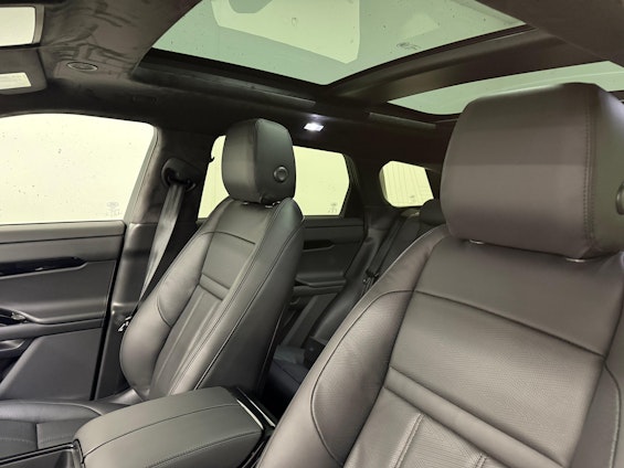 Vehicle image 8 Vehicle image 8