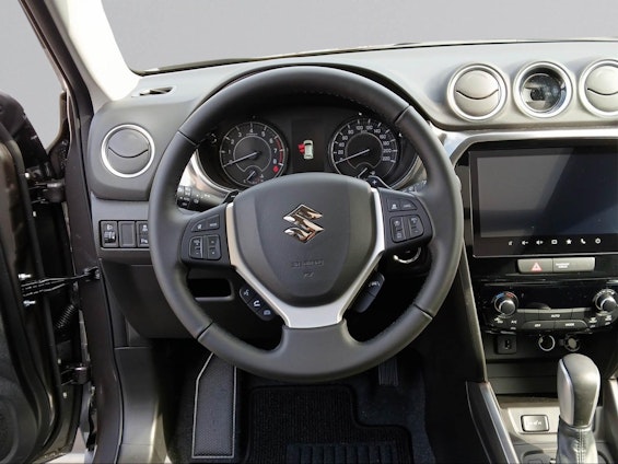 Vehicle image 14 Vehicle image 14